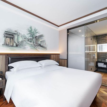 Nost Algia Hotel Near Beijing Panjiayuan Antique Market- Beijing Happy Valley, Cbd, China Zun And Sanlitun, Tian'Anmen Square, Free Ice Cream, Mineral Water, Coffee, Snacks And Laundry Service, Free Gymnastic, English Communication Well Екстериор снимка