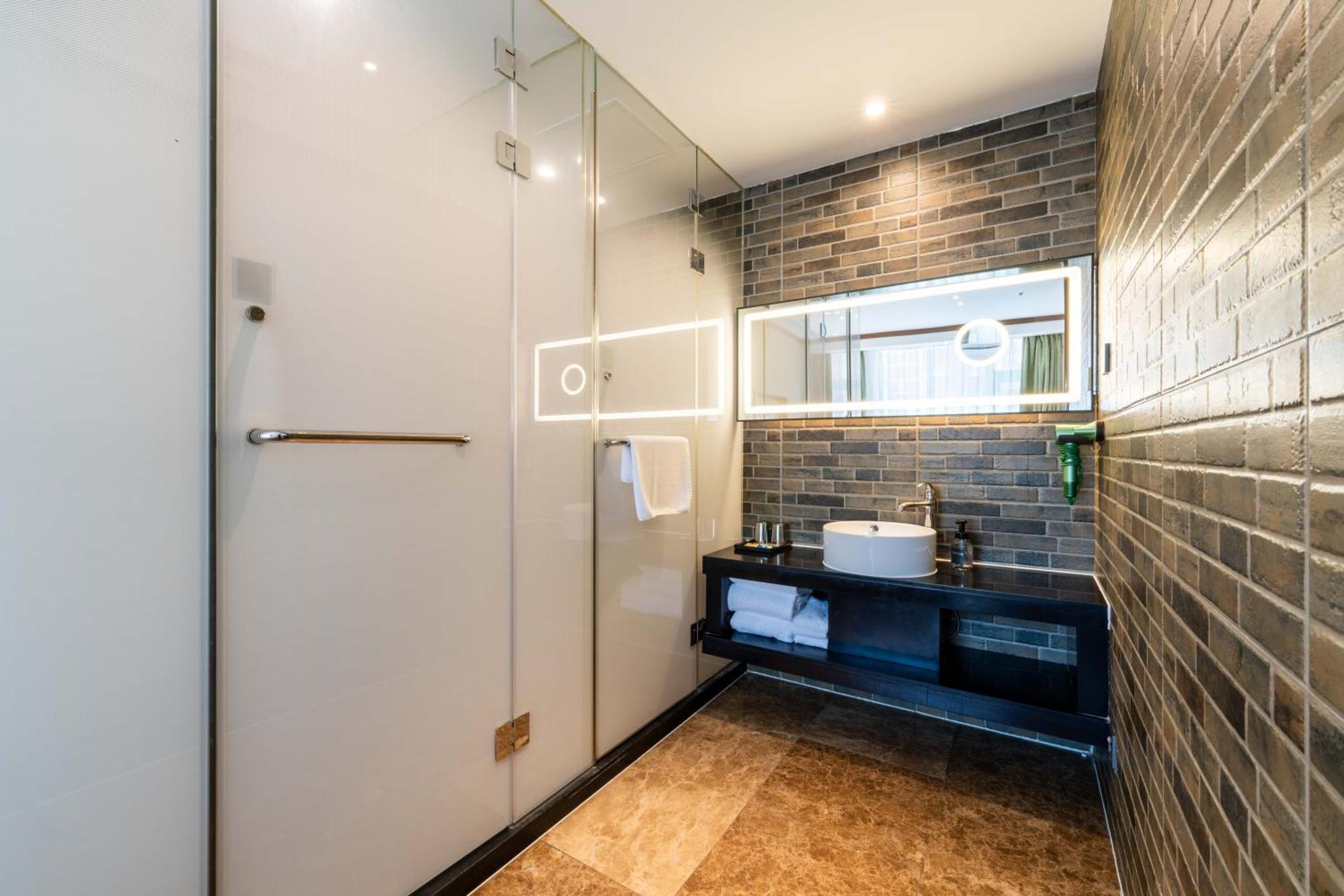 Nost Algia Hotel Near Beijing Panjiayuan Antique Market- Beijing Happy Valley, Cbd, China Zun And Sanlitun, Tian'Anmen Square, Free Ice Cream, Mineral Water, Coffee, Snacks And Laundry Service, Free Gymnastic, English Communication Well Екстериор снимка