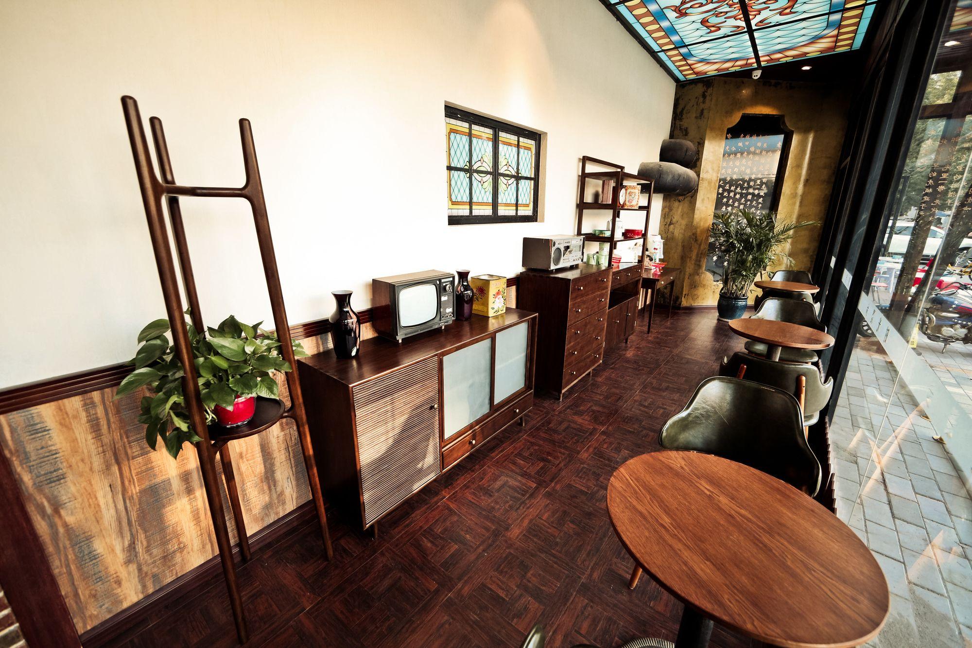 Nost Algia Hotel Near Beijing Panjiayuan Antique Market- Beijing Happy Valley, Cbd, China Zun And Sanlitun, Tian'Anmen Square, Free Ice Cream, Mineral Water, Coffee, Snacks And Laundry Service, Free Gymnastic, English Communication Well Екстериор снимка